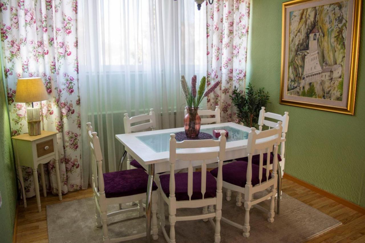 Apartment Dadi ツェティニェ エクステリア 写真