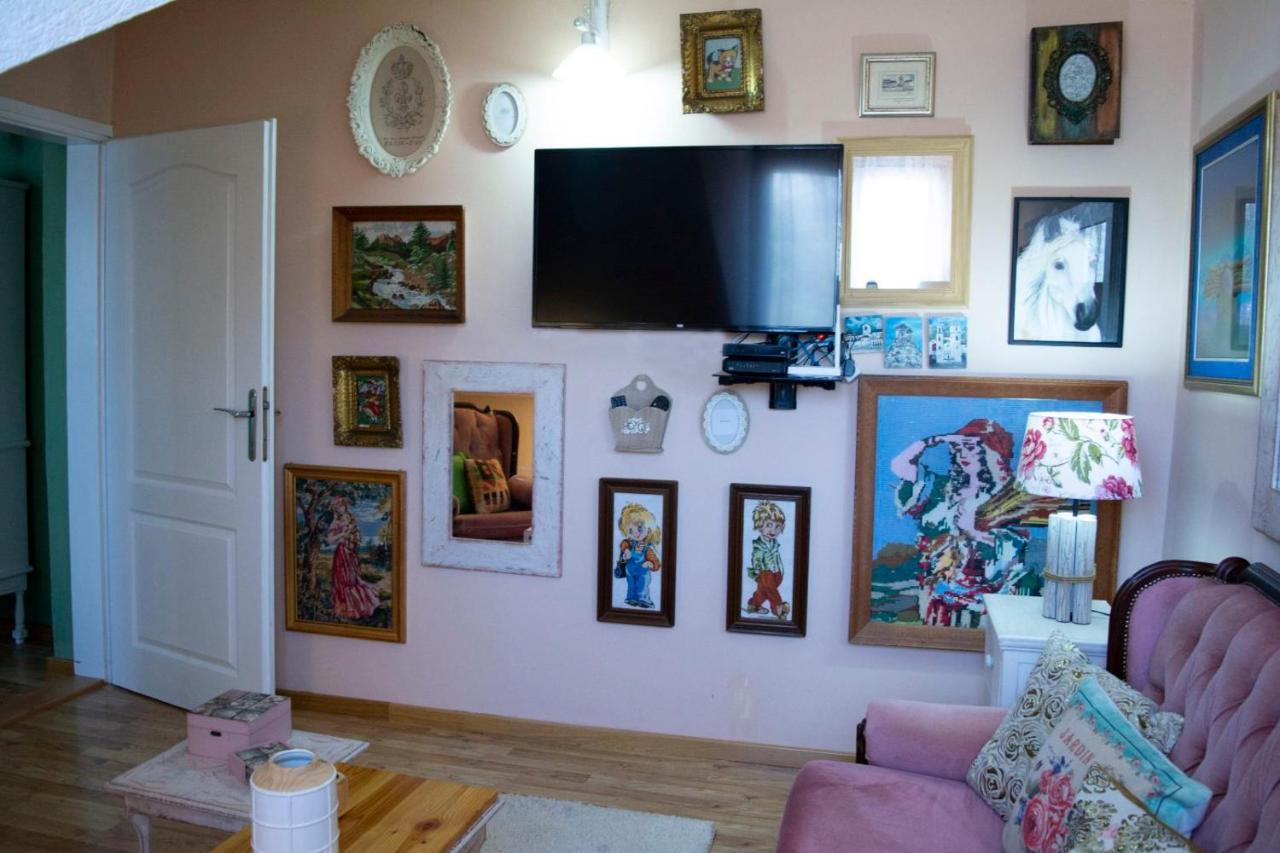 Apartment Dadi ツェティニェ エクステリア 写真