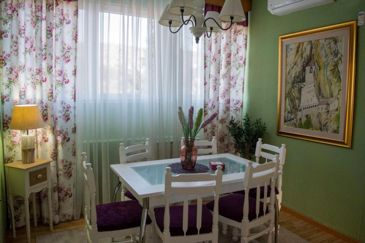Apartment Dadi ツェティニェ エクステリア 写真